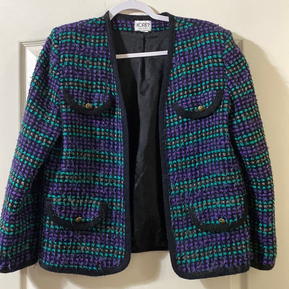 Koret multi colored tweed blazer. Size large. Runs true to size.
